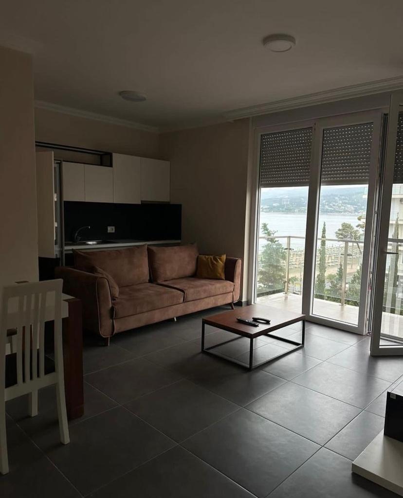 Holiday Home Shengjin Bagian luar foto