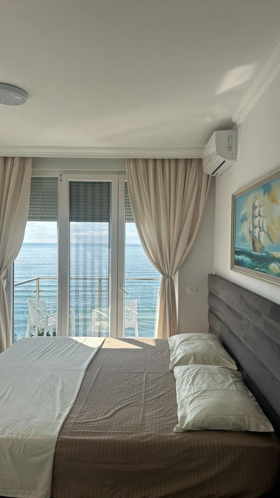 Holiday Home Shengjin Bagian luar foto
